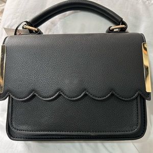 Crossbody purse (brans new)